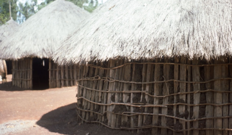 wooden circular huts in Kenya